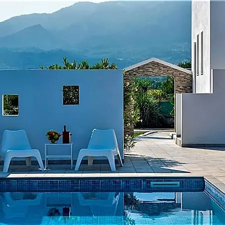 Lilu 1 With Private Pool Hotel 4*