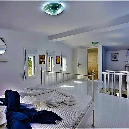 Lilu 1 With Private Pool